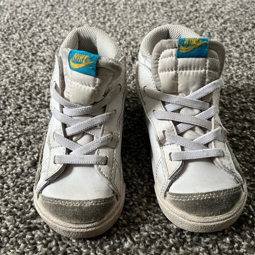 Toddler size 8 Nike Sneakers